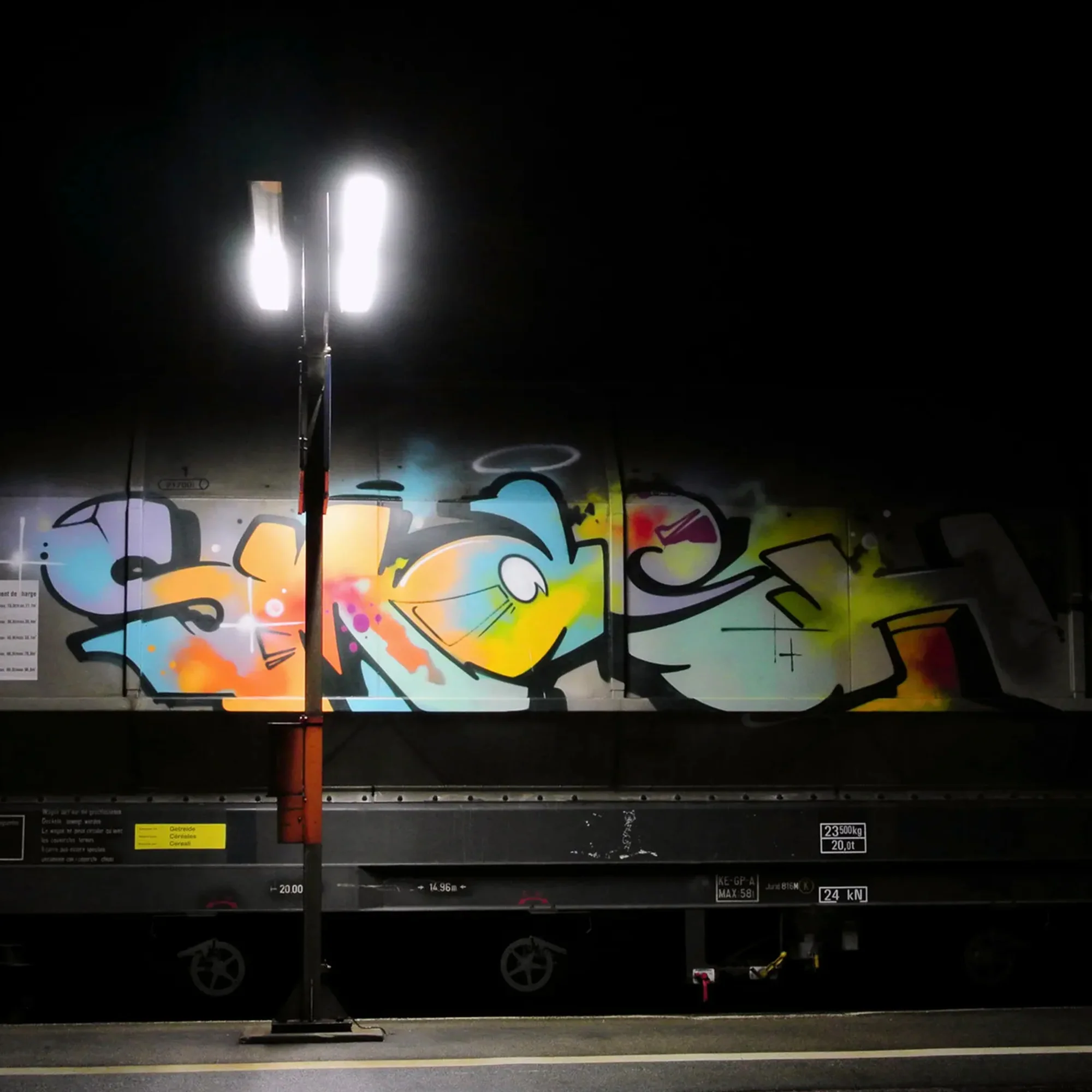 Montana Black Artist Edition Smash137 400ML - Image 8